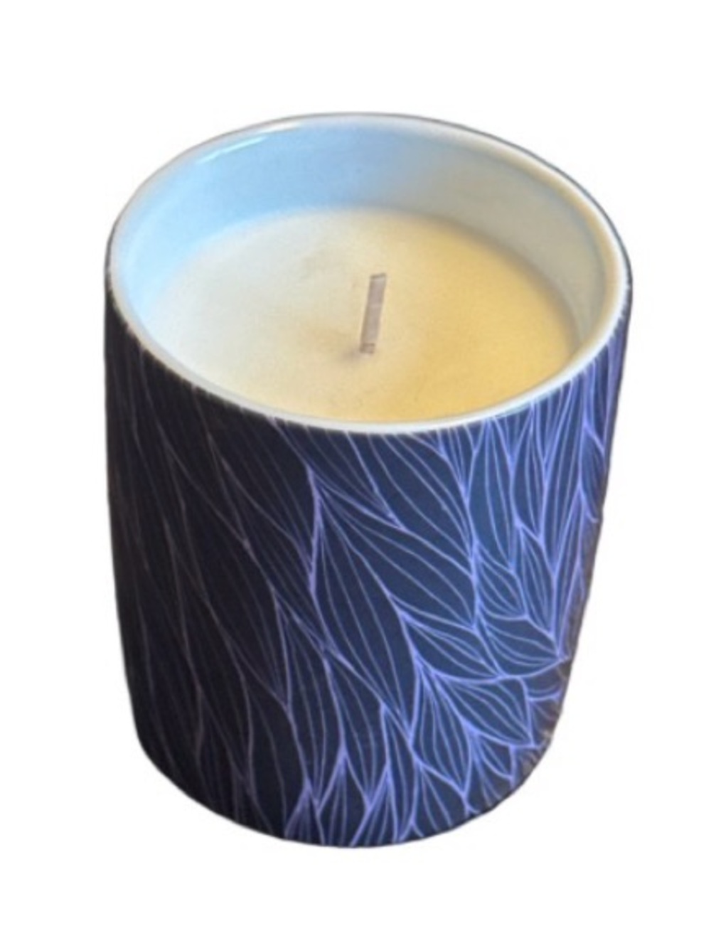 L'or de Seraphine luxury Purple and White Leaf-Patterned Candle